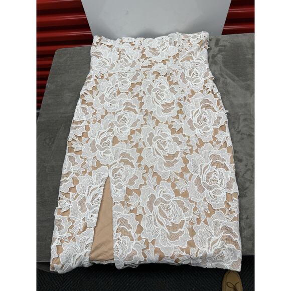 NWT ShowPo Lace To Lace Strapless White Midi Dress US 16 Bodycon Wedding Guest - Picture 6 of 7